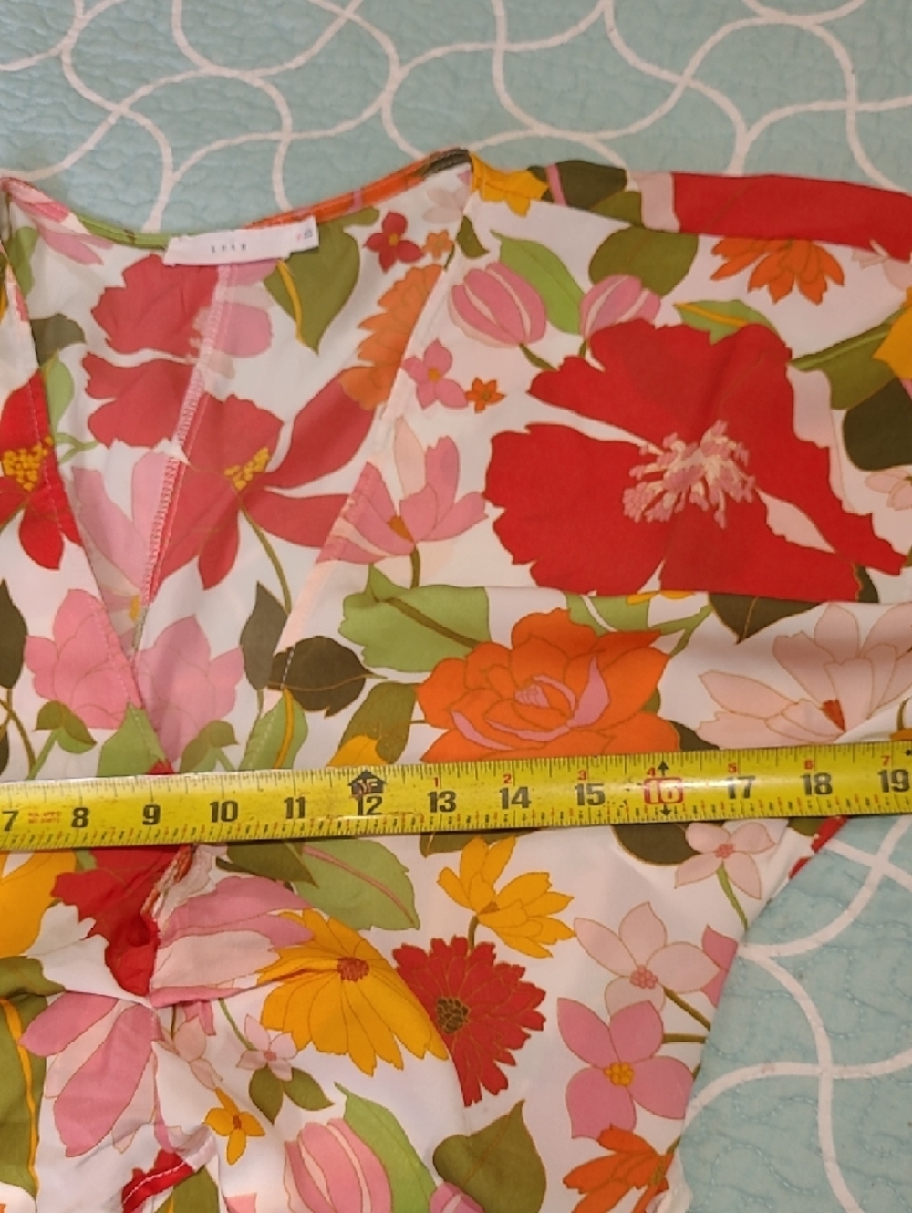 Lush Multi Floral Tie-Front V-Neck Crop Top - Picture 7 of 10